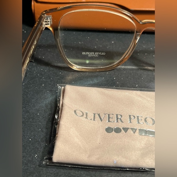 Oliver Peoples Eyeglasses with Case ????? main image 11